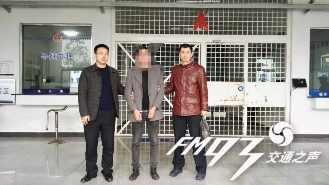 自己出轨_出轨离婚怎么分割财产_出轨了怎么才能让老公原谅