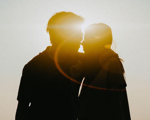 咨询情感问题费用高吗_咨询情感问题在医院挂哪个科_情感问题咨询