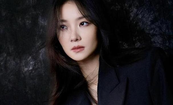 出轨前妻找我借钱_出轨前妻算出轨吗_出轨的前妻